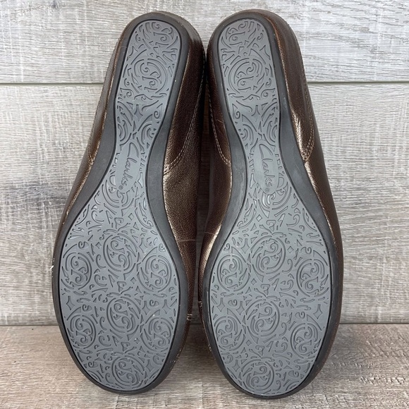 Clarks sz 6 bronze Concert Choir leather round toe flats - Picture 8 of 11